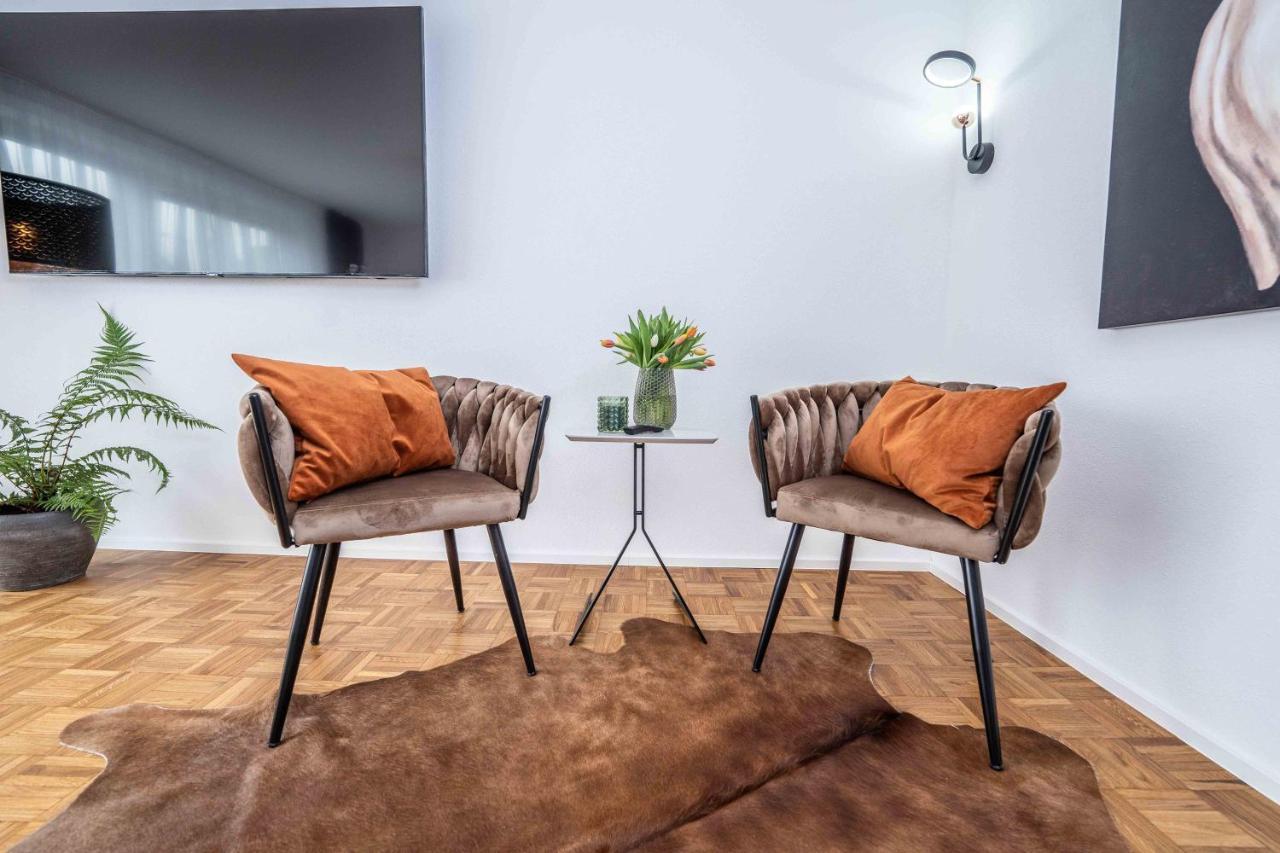City Wohnung Fn L 5 Klimatisiert Mit Balkon Und Kueche Friedrichshafen Exterior photo