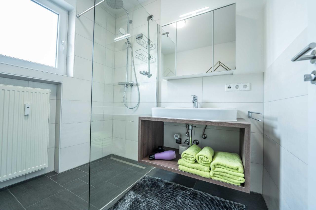 City Wohnung Fn L 5 Klimatisiert Mit Balkon Und Kueche Friedrichshafen Exterior photo